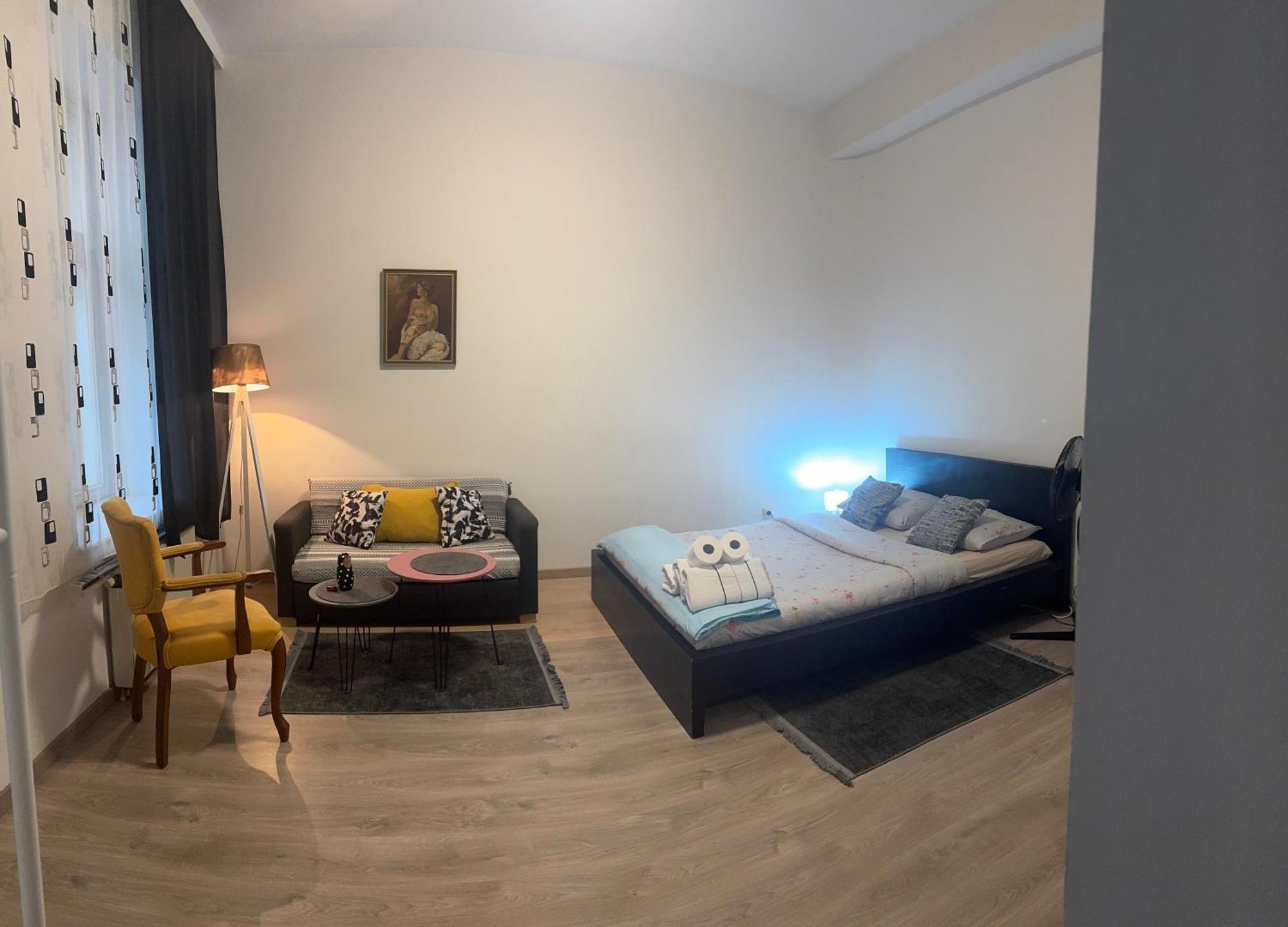 Ganze Klein Unterkunft 1100 Wien Viena Exterior foto